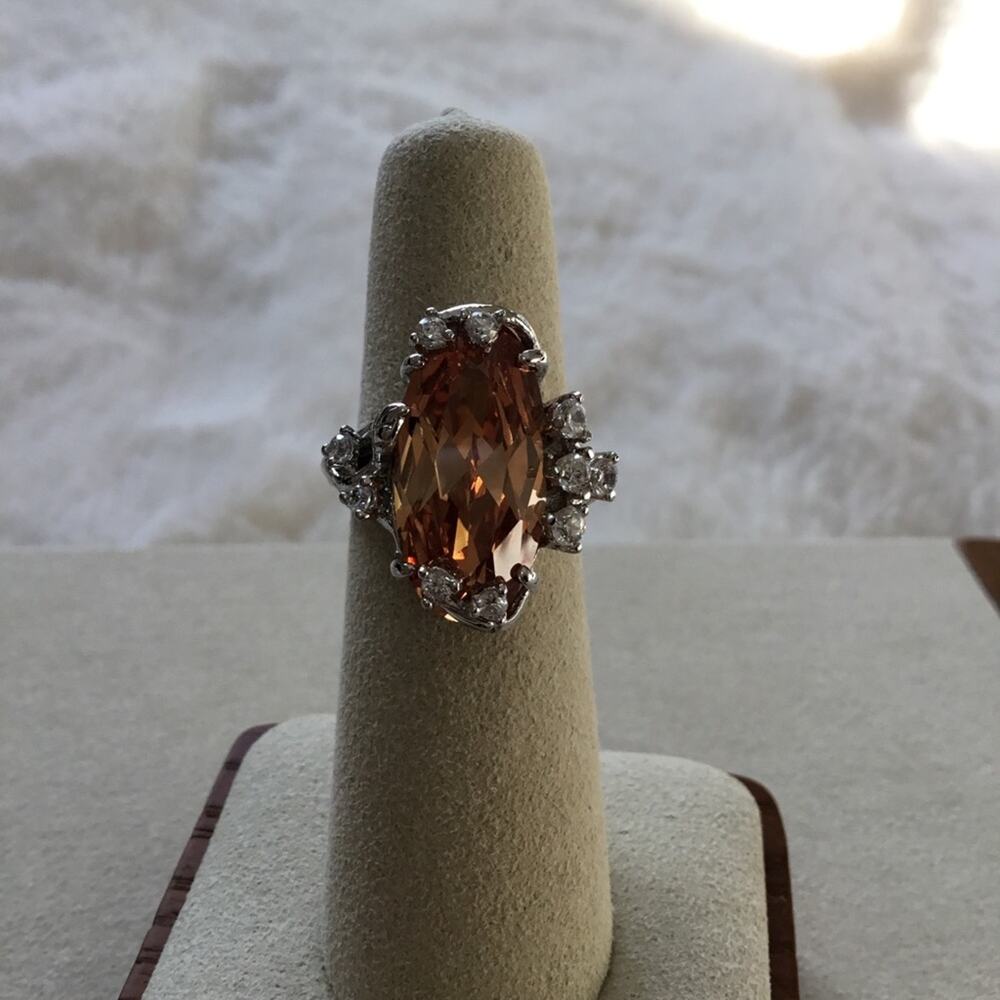Elegant Silver Oval Yellow Crystal Cocktail Ring
